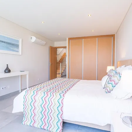 וילה Sao Martinho